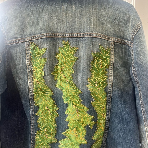 Medium Paniolo Country Maile Lei Denim Jacket - Picture 1 of 4